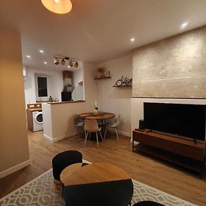 Appartement Centre Ville Historique Avec Terrasse Et Climatise