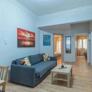 Entire Apt, 2 Bdrm, City Center