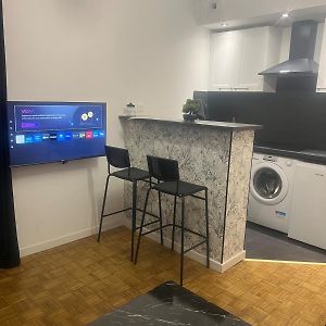 Appartement à 2 Chambres à Coucher