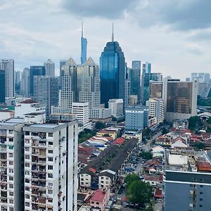 Chambers Residence City View