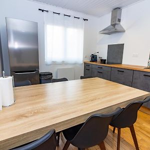 Appartement à 3 Chambres à Coucher