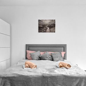 Appartement à 2 Chambres à Coucher