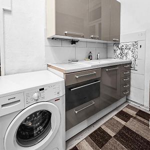 Appartement à 2 Chambres à Coucher