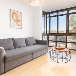 Appartement à 2 Chambres à Coucher