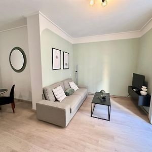 Appartement à 2 Chambres à Coucher