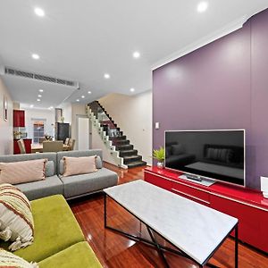 Comforting 2Br House & Fishmarket & Casino-3 Mins Walk