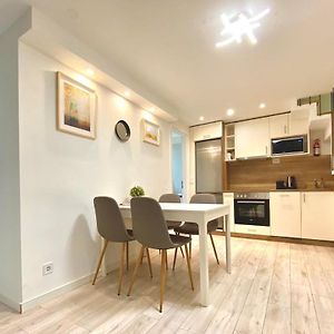 Cozy 3-Bedroom Home In The Center