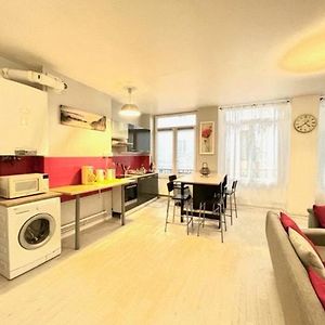 Appartement à 3 Chambres à Coucher