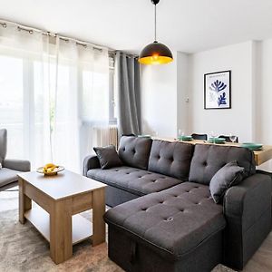 Appartement à 3 Chambres à Coucher