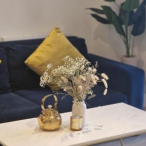 Appartement à 2 Chambres à Coucher