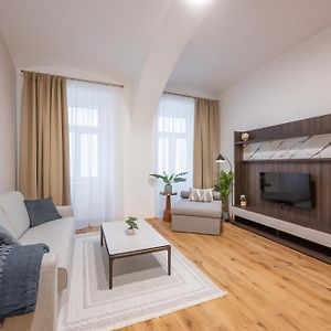 Apartment Diamond