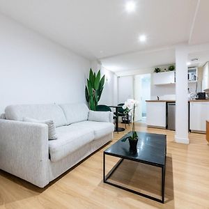 Appartement à 2 Chambres à Coucher
