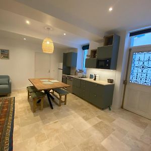 Appartement Rdc Avec Cour Privee - Narbonne Les Halles Centre Historique
