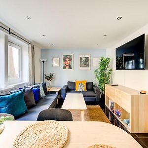 Appartement à 2 Chambres à Coucher