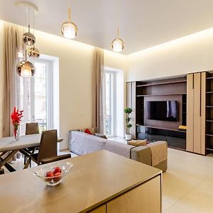 Appartement à 2 Chambres à Coucher