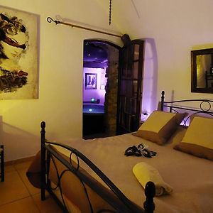 Chambre Love Romantique Avec Spa Privee