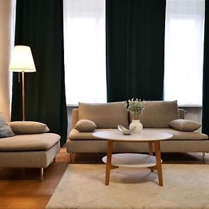 Appartement à 3 Chambres à Coucher