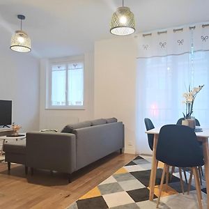 Appartement à 2 Chambres à Coucher