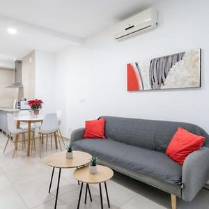 Appartement à 2 Chambres à Coucher