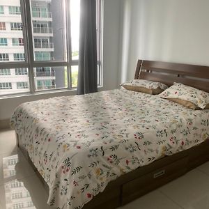 Appartement à 2 Chambres à Coucher