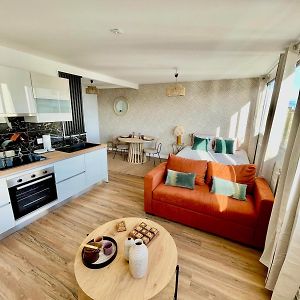 Appartement à 2 Chambres à Coucher
