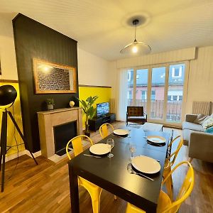 Appartement à 2 Chambres à Coucher