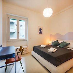 Design And Silence - Wide Renovated Apartment 2 Stops Form Centrale