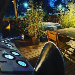 Peniche De Charme Avec Jacuzzi Sur Canal Du Midi