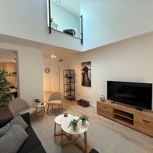H2M Postigo Duplex Terrace 2 Bathrooms, Smart Tv, Oven