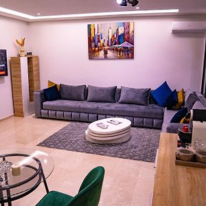 R103- Comfy And Spatious 1 Bedroom Apartment With Breathtaking City View - Belvedere