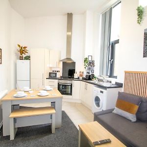Sleek 2 Bedroom - Stadium Links