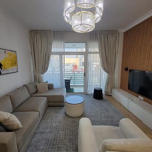 Appartement à 2 Chambres à Coucher