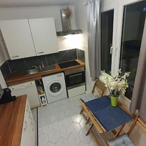 Appartement à 2 Chambres à Coucher