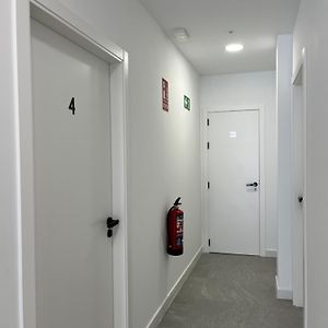 Studio Lit King-Size avec Accès aux Personnes Handicapées