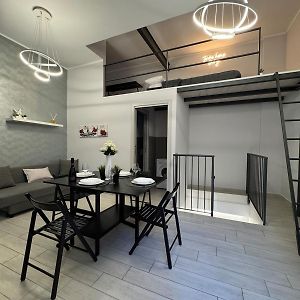 Apartament Eclipse, 300Mt Dalla Stazione Di Porta Susa - Torino Home Living