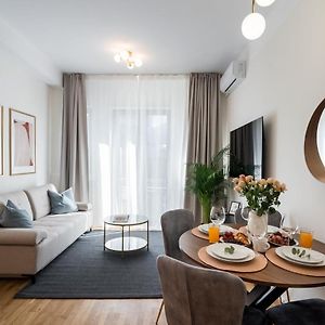Appartement à 2 Chambres à Coucher