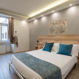 Drago D'Oro Guesthouse - Accross From Metro Vittorio Emanuele