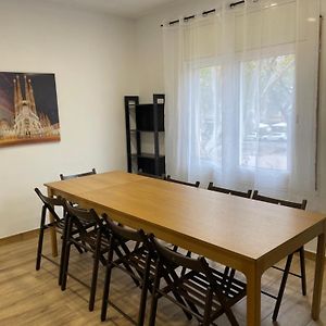 Appartement à 4 Chambres à Coucher