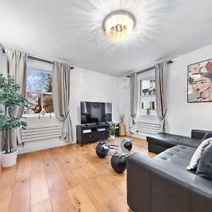 Appartement à 3 Chambres à Coucher
