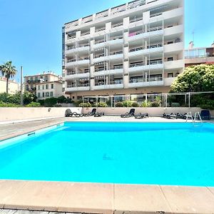 Studio piscine mer cannes banane palais des festivals