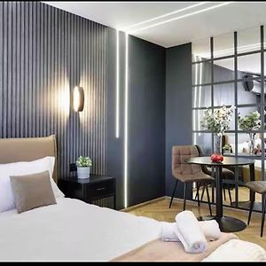 Elegance By Magic Apartments