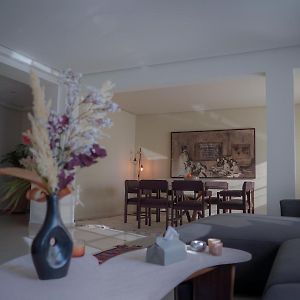 Appartement à 3 Chambres à Coucher