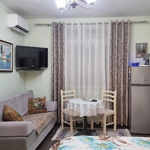 Edis'S Corner