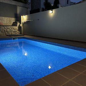 Villa à 3 Chambres à Coucher