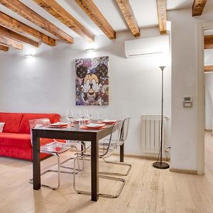Duomo 10 Min - Lovely Apartment In The Center