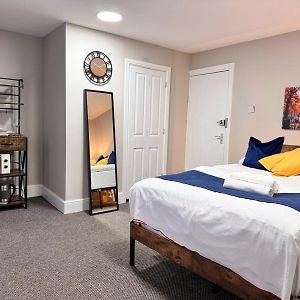 Family Private Bathroom Single Room