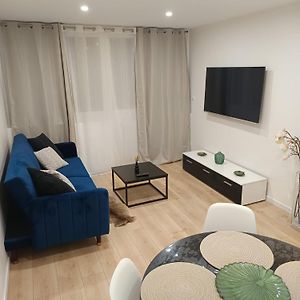 Appartement à 2 Chambres à Coucher