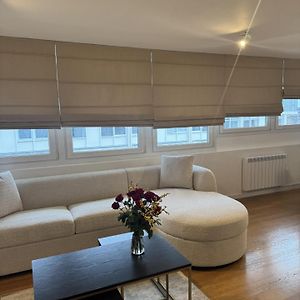 Appartement à 3 Chambres à Coucher