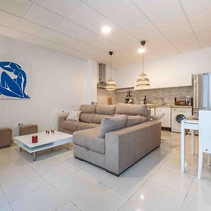 Appartement à 3 Chambres à Coucher