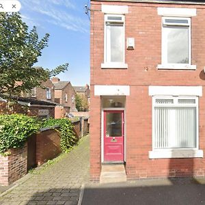 Urban Haven Hall Luxury Rooms Rusholme, Near City Centre Hospitals University